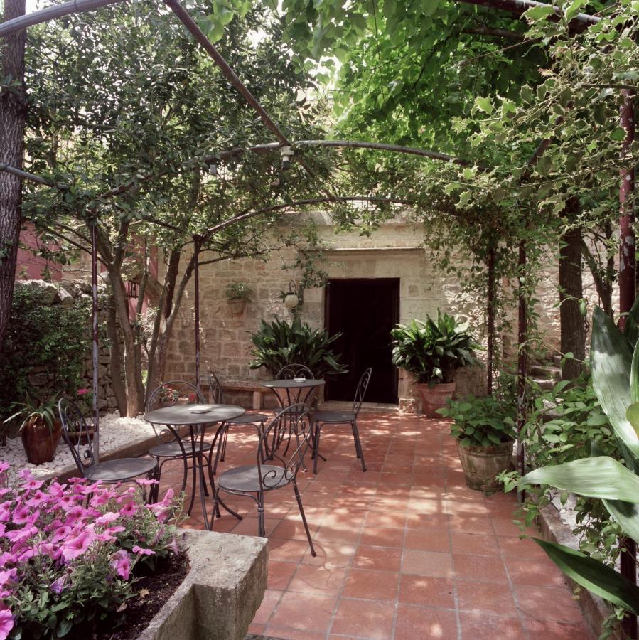 Borgo Trulli 1789 Bed & Breakfast Ostuni Eksteriør bilde