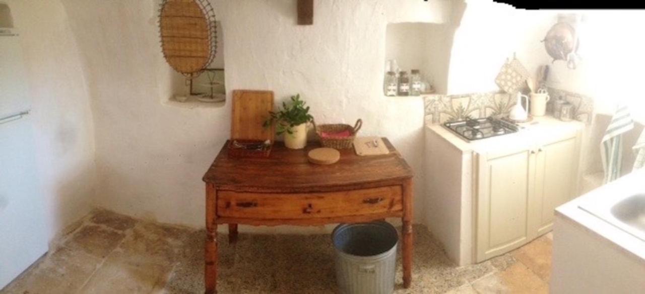 Borgo Trulli 1789 Bed & Breakfast Ostuni Eksteriør bilde